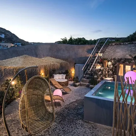 Rock Complex - Castleview - 2 Jacuzzis * Emporio (Santorini)