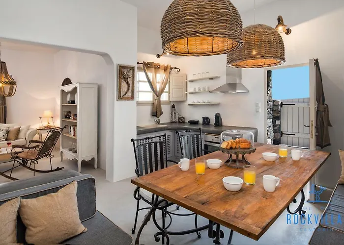 Rock Complex - Castleview - 2 Jacuzzis * Emporio (Santorini)