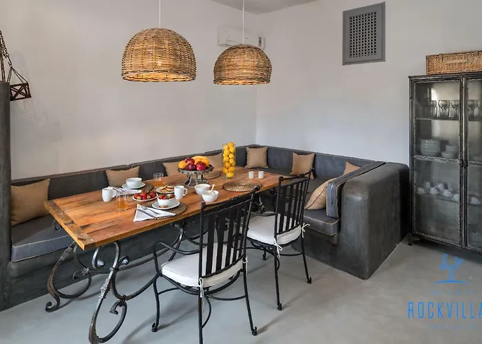 Rock Complex - Castleview - 2 Jacuzzis Emporio (Santorini)