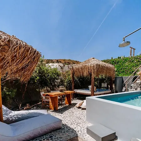 Villa Rock Complex - Private Luxe Retreat - Castle And Sea View