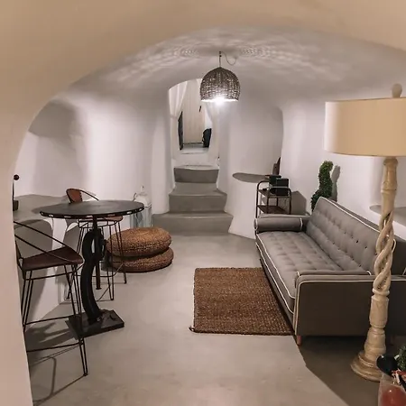Rock Complex - Private Luxe Retreat - Castle And Sea View Villa Emporio (Santorini)