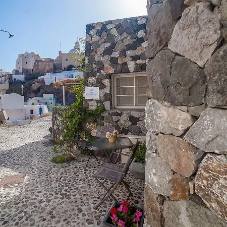 Rock Complex - Private Luxe Retreat - Castle And Sea View Villa Emporio (Santorini)