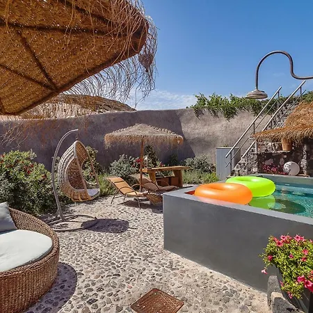 Villa Rock Complex - Private Luxe Retreat - Castle And Sea View
